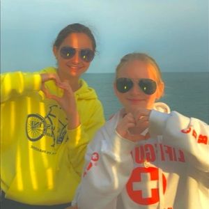 Meet your Posher, Alexia